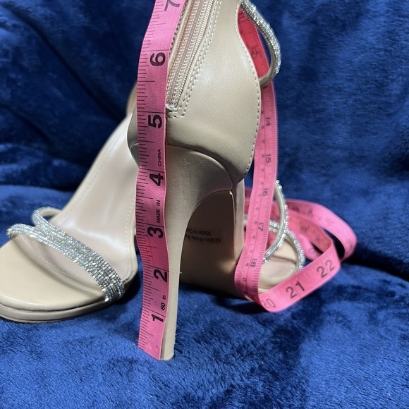Glaze Women Rhinestone Embellished 4.5 Inch‎ Heels - Picture 7 of 7